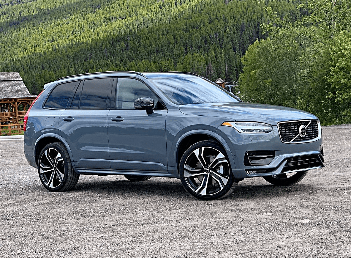 2020-Volvo-XC90-featured