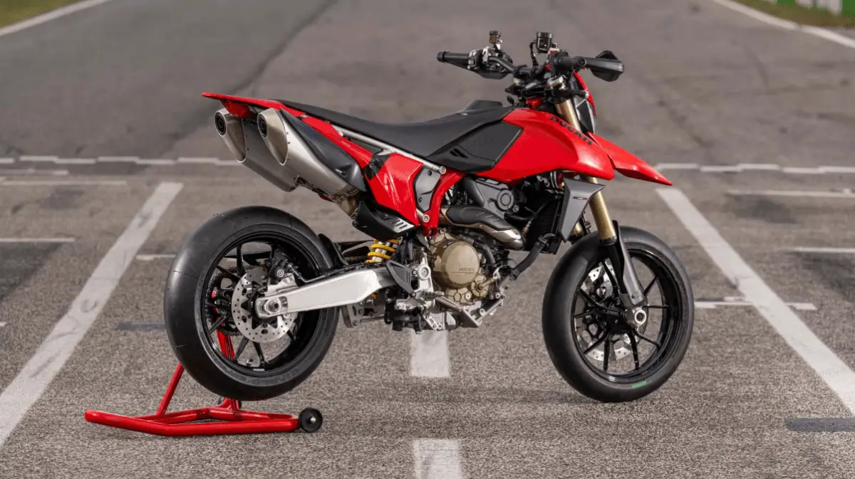 2024-Ducati-Hypermotard-User-Manual-featured