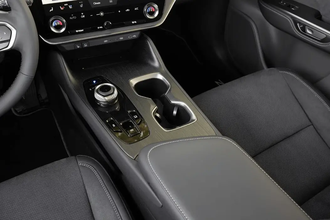 2024-Lexus-RZ-Review-Specs-Price-and-Mileage-(Brochure)-Gear-Shifter