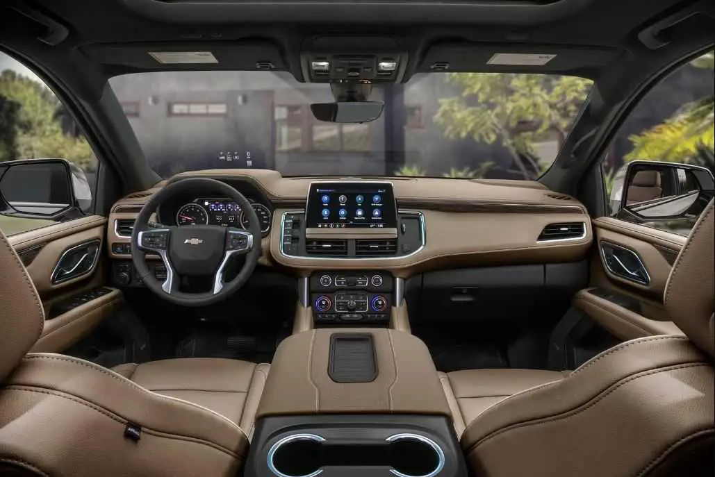 Chevrolet-Top-10-Upcoming-Cars-in-2024-Chevy-Suburban-Interior
